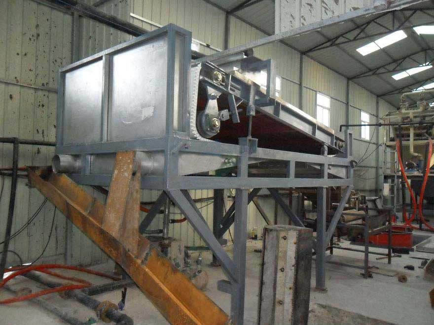平板式夜色AV网站使用現場